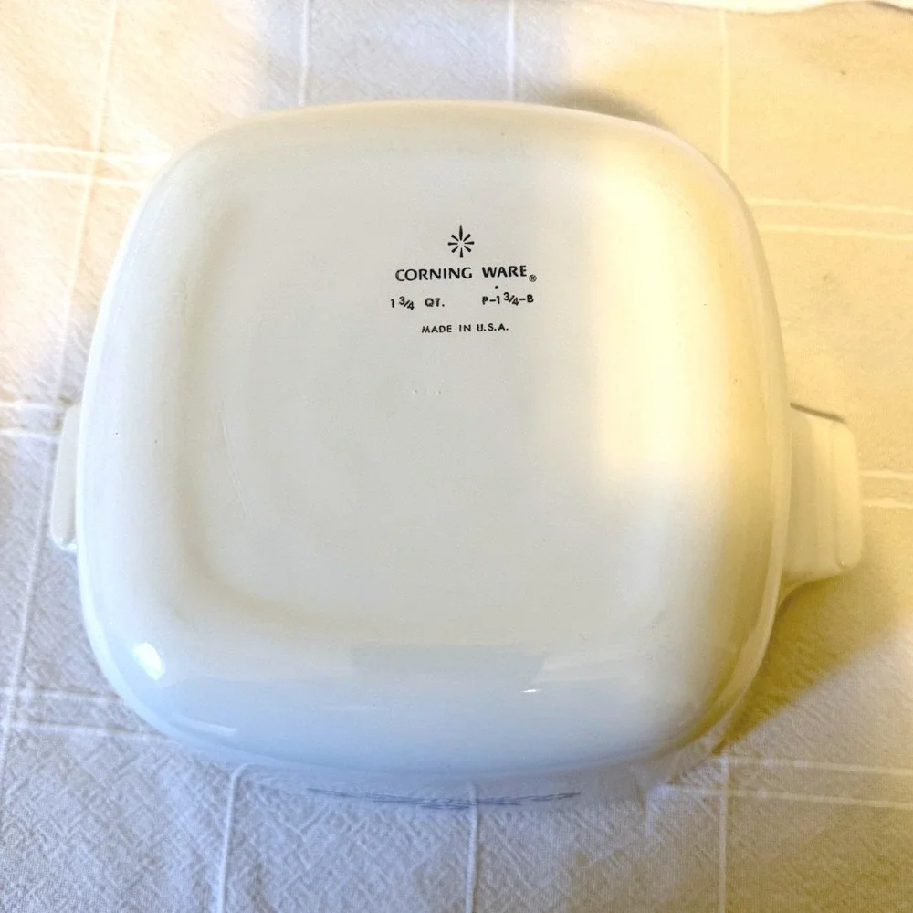 Vintage CorningWare Cornflower Blue 1 3/4 Qt Casserole Dish  P -1 3/4- B